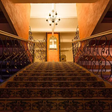 Le Diamant Bed & Breakfast Vestric-et-Candiac